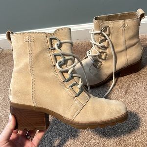 Creme colored Sorel heeled boots